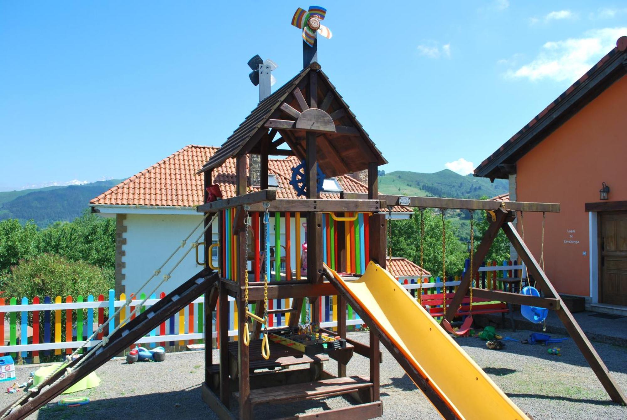 Aptos Rurales Mirador Picos De Europa Apartment Cangas de Onis Exterior photo