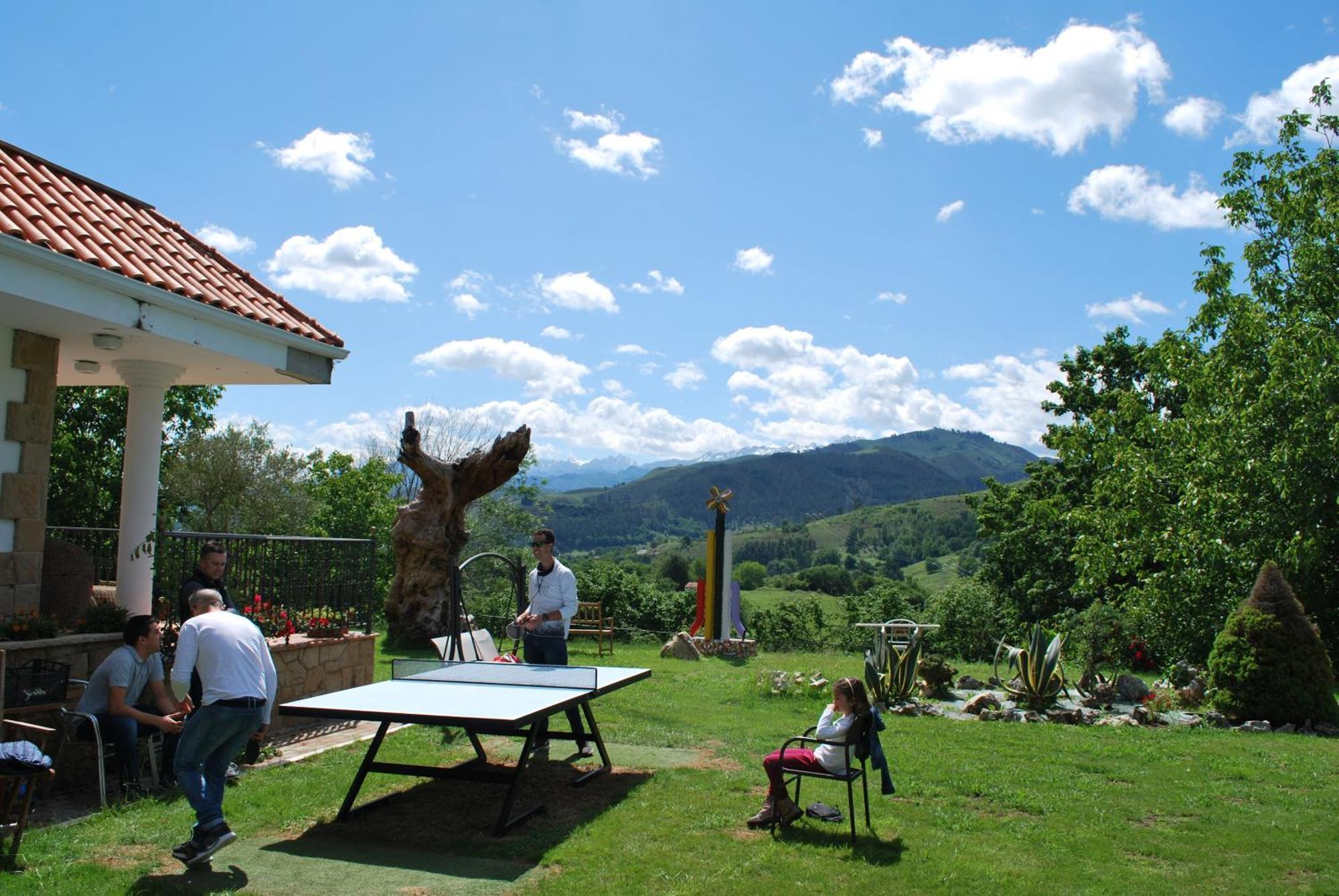 Aptos Rurales Mirador Picos De Europa Apartment Cangas de Onis Exterior photo